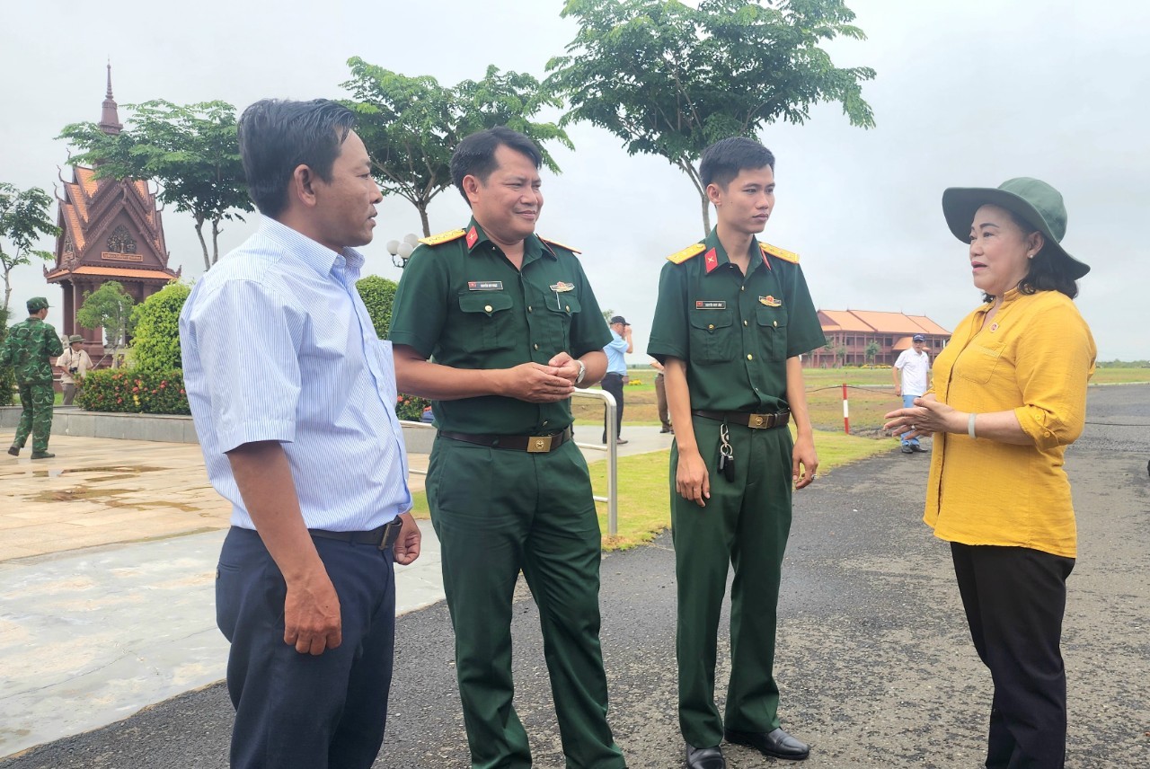 Chung dòng Mekong, thắm tình hữu nghị