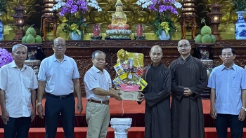 Hội hữu nghị Việt Nam - Campuchia chúc Tết chùa Giác Ngộ