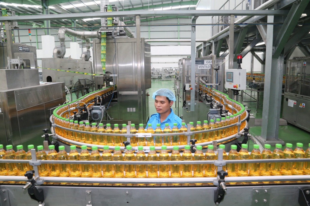 Với hệ thống 12 dây chuyền công nghệ chiết lạnh vô trùng Aseptic được chuyển giao trực tiếp từ Tập đoàn GEA, Tân Hiệp Phát trở thành doanh nghiệp tiên phong tại Việt Nam sở hữu và đưa công nghệ tối tân này vào hoạt động sản xuất, phát triển sản phẩm Việt Nam.