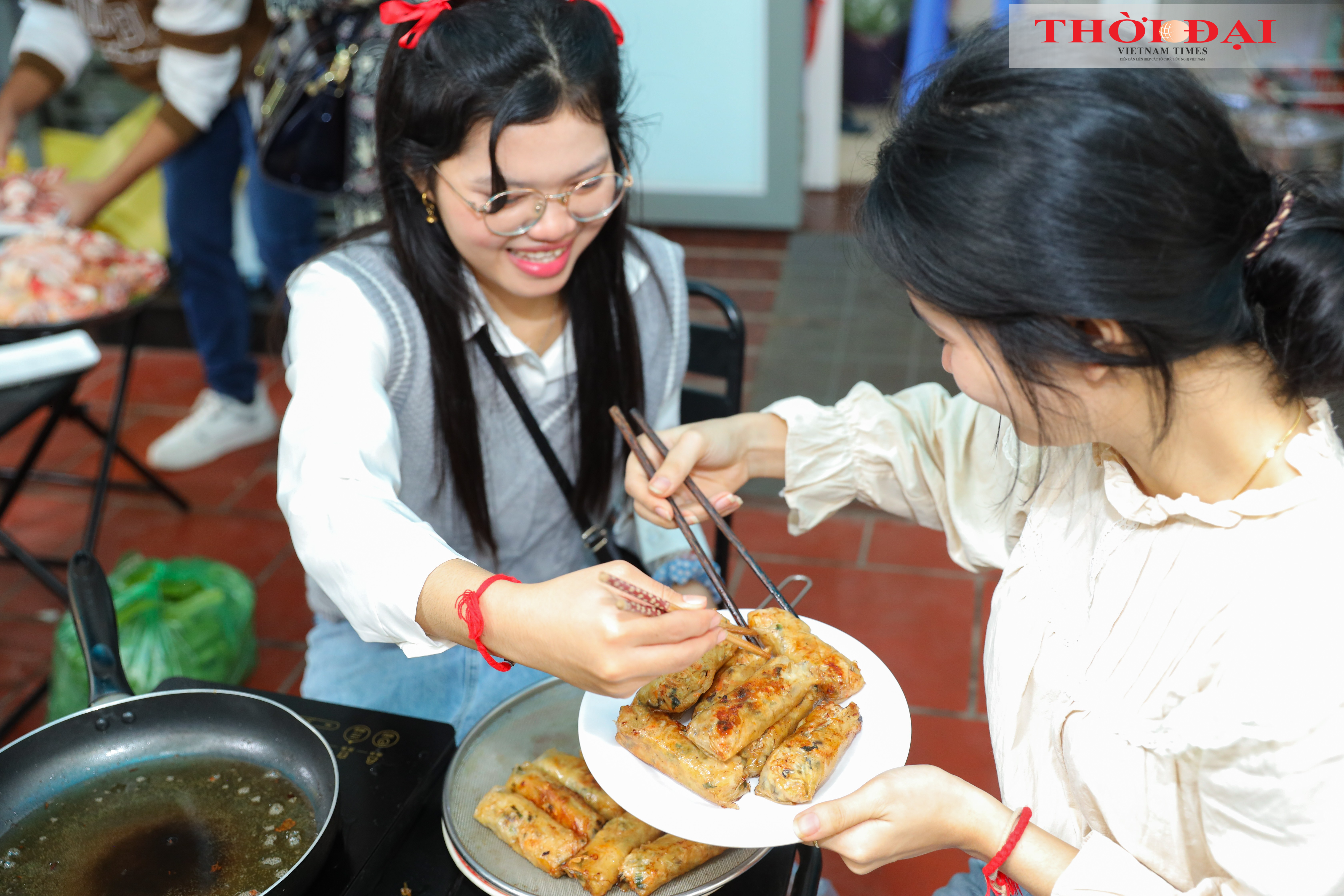 Bữa cơm tất niên của lưu học sinh Campuchia tại Việt Nam