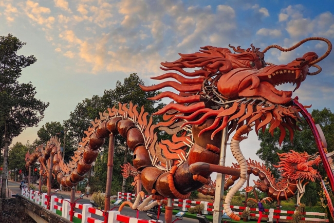Linh vật rồng tỉnh thành nào đẹp nhất Tết Giáp Thìn 2024?