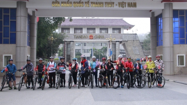 Du khách Việt Nam, Trung Quốc có thể đạp xe qua cặp cửa khẩu quốc tế Thanh Thuỷ - Thiên Bảo