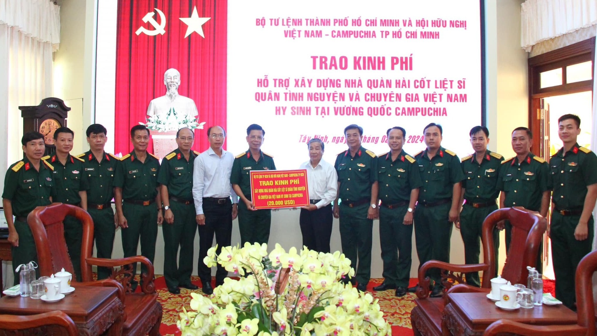Hỗ trợ kinh phí xây dựng Nhà lưu giữ hài cốt quân tình nguyện Việt Nam hy sinh tại Campuchia