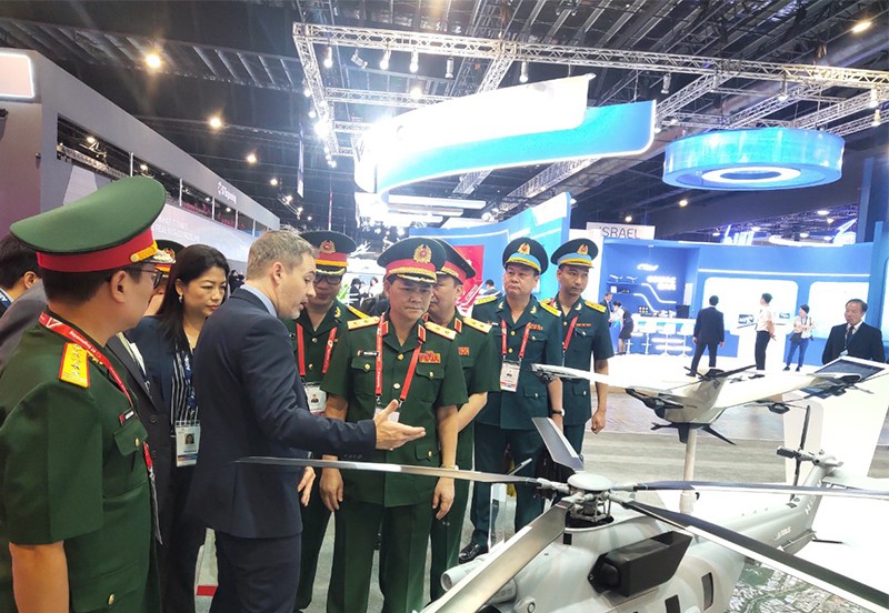 Việt Nam tham dự triển lãm về quốc phòng lớn nhất châu Á