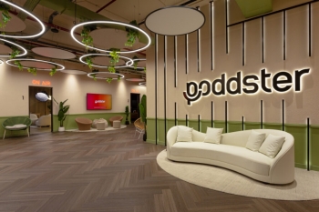 Với việc khai trương trụ sở chính ở châu Á tại Singapore, Poddster mở rộng ra thị trường quốc tế