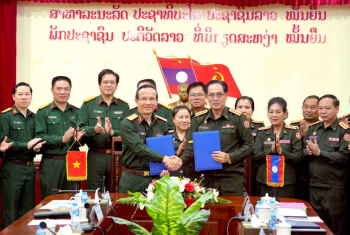 Quân y Việt Nam - Lào hợp tác nâng cao trình độ chuyên môn