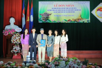 91 lưu học sinh Lào Trường Hữu nghị 80 có thêm gia đình thứ hai ở Việt Nam