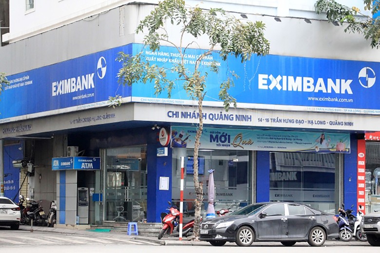 Ngân hàng Nhà nước yêu cầu lãnh đạo Eximbank thông tin về vụ đòi nợ thẻ tín dụng 8,8 tỷ đồng.