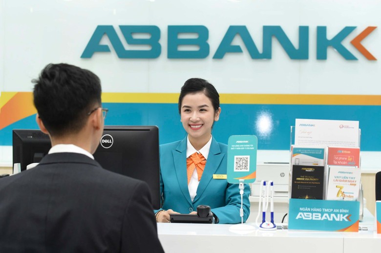 ABBank miễn nhiệm thêm một Phó Tổng giám đốc.