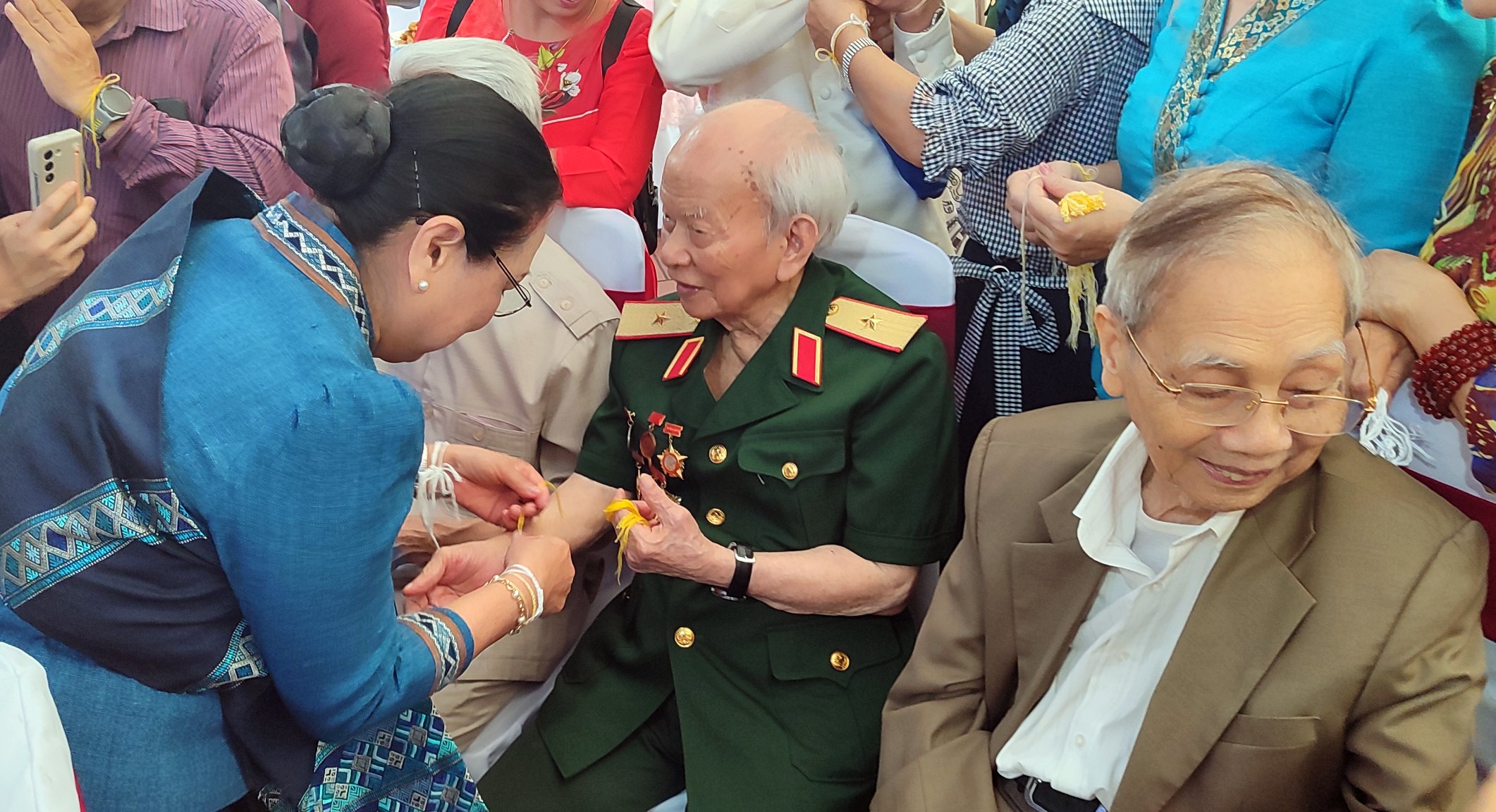 Thiếu tướng Huỳnh Đắc Hương (102 tuổi), Trưởng đoàn chuyên gia kiêm Chính ủy Quân tình nguyện Việt Nam tại Lào