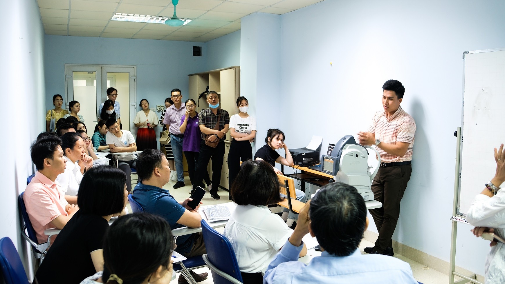 Tổ chức Orbis đào tạo ứng dụng trí tuệ nhân tạo trong chụp ảnh đáy mắt cho bác sĩ Việt Nam