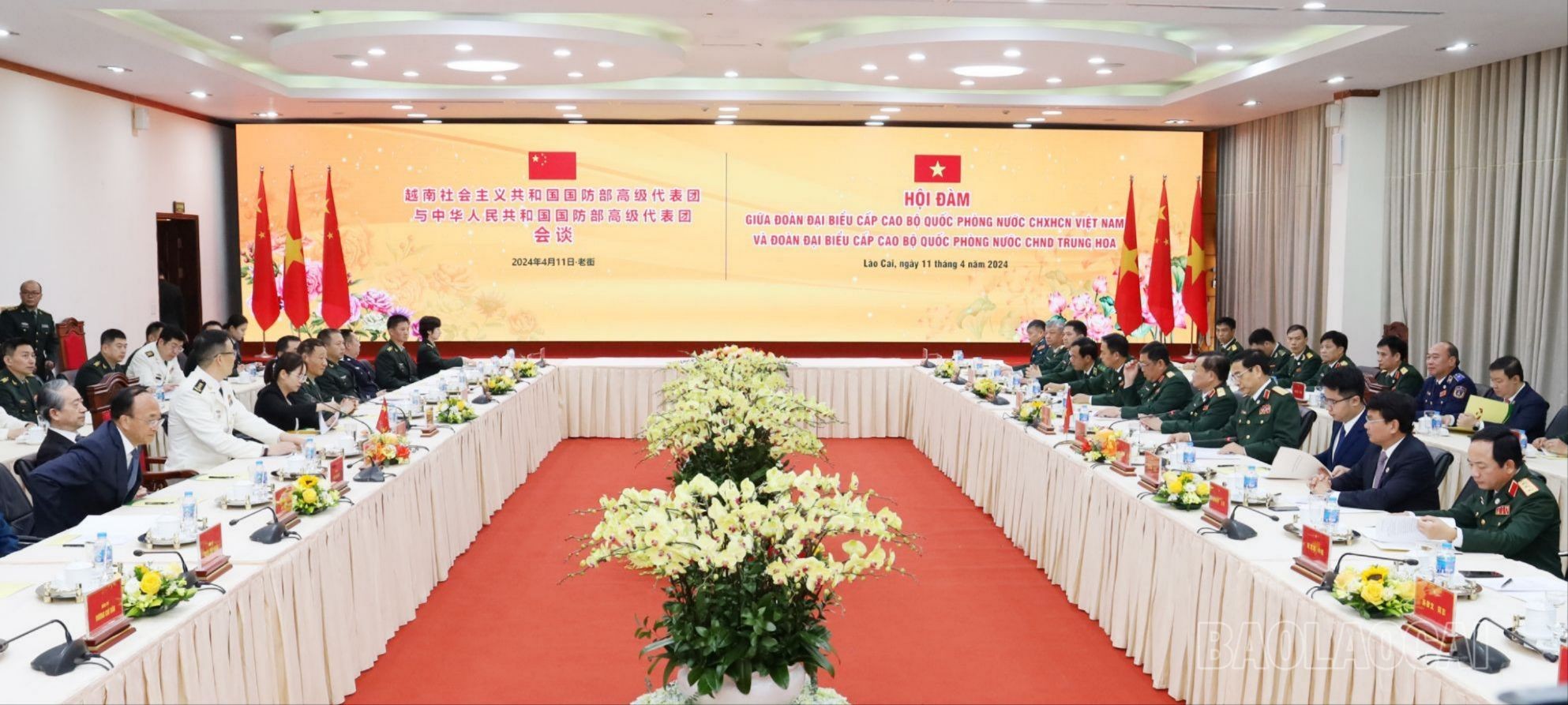 Bộ trưởng Bộ Quốc phòng Việt Nam Phan Văn Giang đã hội đàm với Bộ trưởng Bộ Quốc phòng Trung Quốc Đổng Quân