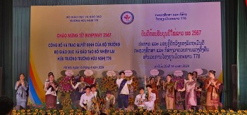 Lưu học sinh Lào tại Trường Hữu nghị T78 rộn ràng đón Tết cổ tuyền Bunpimay