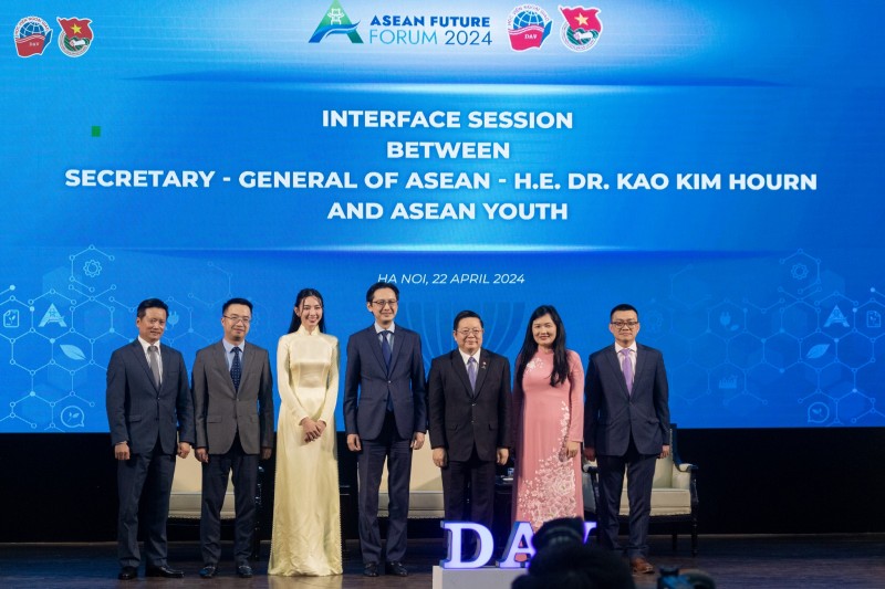 Tổng thư ký ASEAN đối thoại với thanh niên