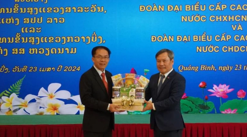 Hàng năm Quảng Bình hỗ trợ tỉnh Salavan (Lào) đào tạo 10 cán bộ, sinh viên học tiếng Việt