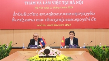 Hà Nội - Vientiane trao đổi kinh nghiệm phát triển du lịch