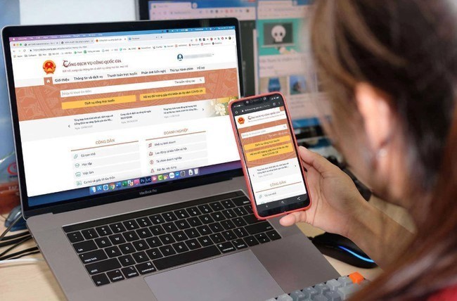 Việc công nhận văn bằng do cơ sở giáo dục nước ngoài cấp để sử dụng tại Việt Nam sẽ được thực hiện theo hình thức trực tuyến và tích hợp lên Cổng dịch vụ công quốc gia (Ảnh minh họa)
