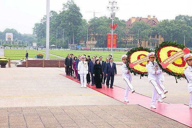 Lãnh đạo Đảng, Nhà nước vào Lăng viếng Chủ tịch Hồ Chí Minh