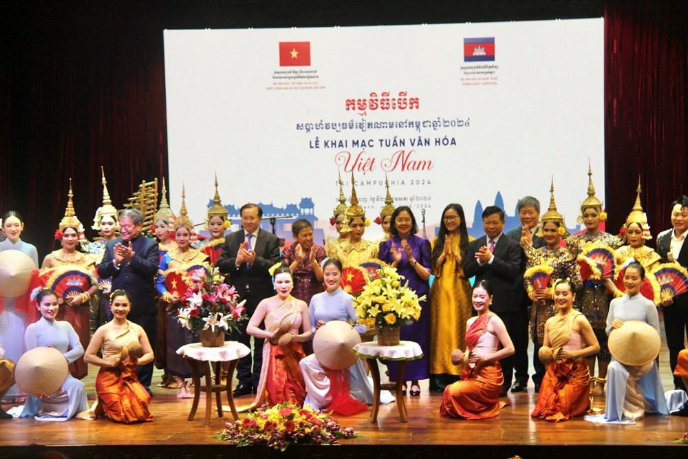 Tuần văn hóa Việt Nam tại Campuchia 2024: sự kiện kiểu mẫu giới thiệu văn hóa, đất nước, con người hai nước