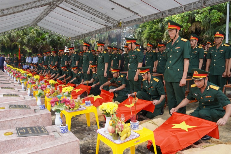 Quảng Bình: Truy điệu và an táng 16 hài cốt liệt sĩ hy sinh tại Lào