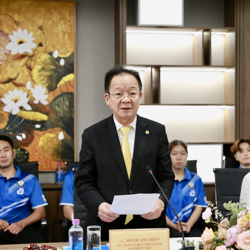 Ông Đỗ Quang Hiển – Nhà sáng lập, Chủ tịch Ủy ban chiến lược Tập đoàn T&T Group phát biểu tại sự kiện.