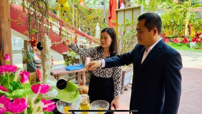 Liên hiệp các tổ chức hữu nghị thành phố Đà Nẵng chúc mừng Đại lễ Phật đản 2568 tại chùa Tam Bảo