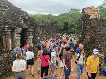 gan 76 trieu luot khach quoc te den viet nam trong 5 thang 2024