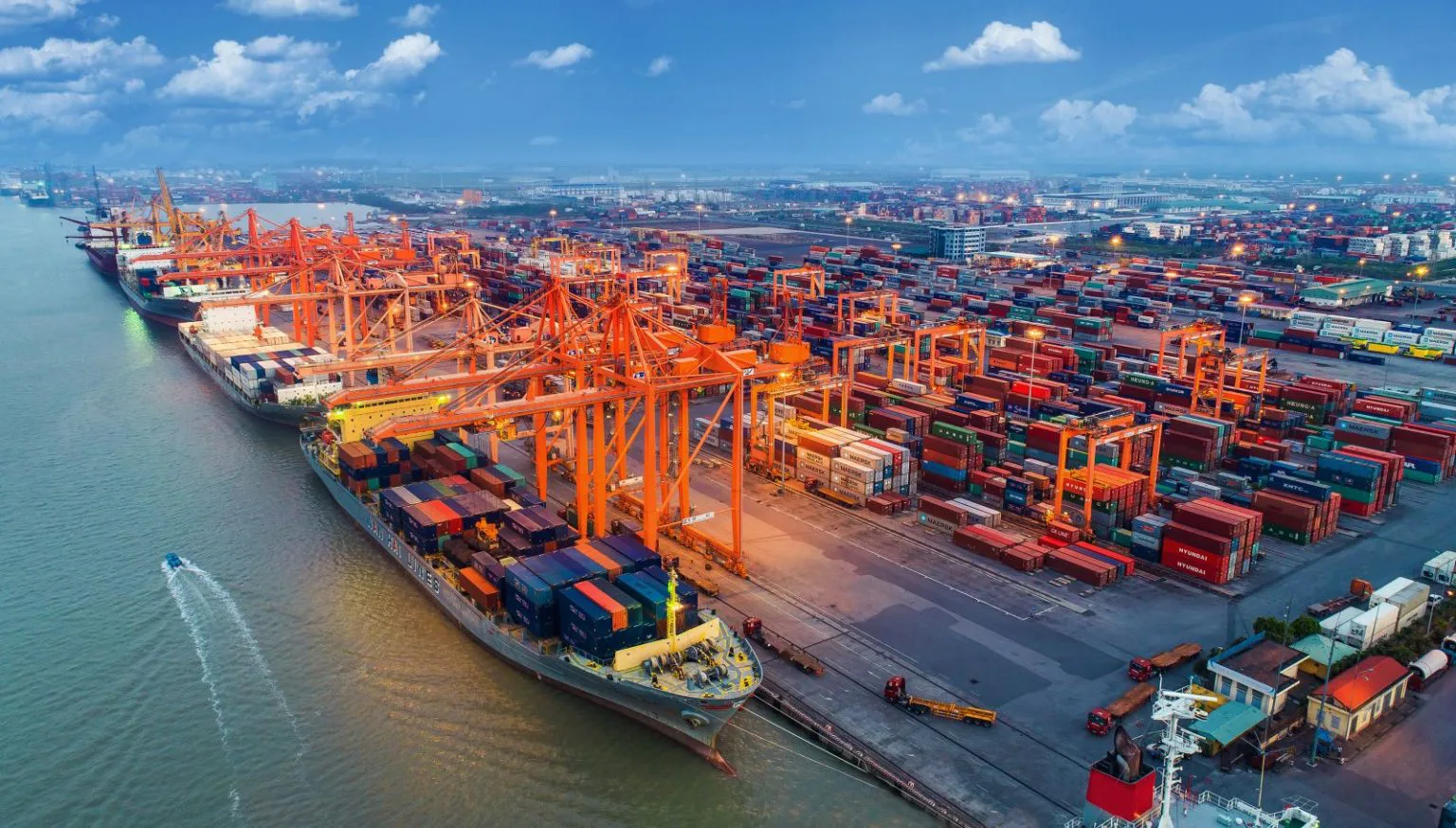 Cụm cảng Cái Mép lọt top 7 cảng container hiệu quả nhất thế giới- Ảnh 2.