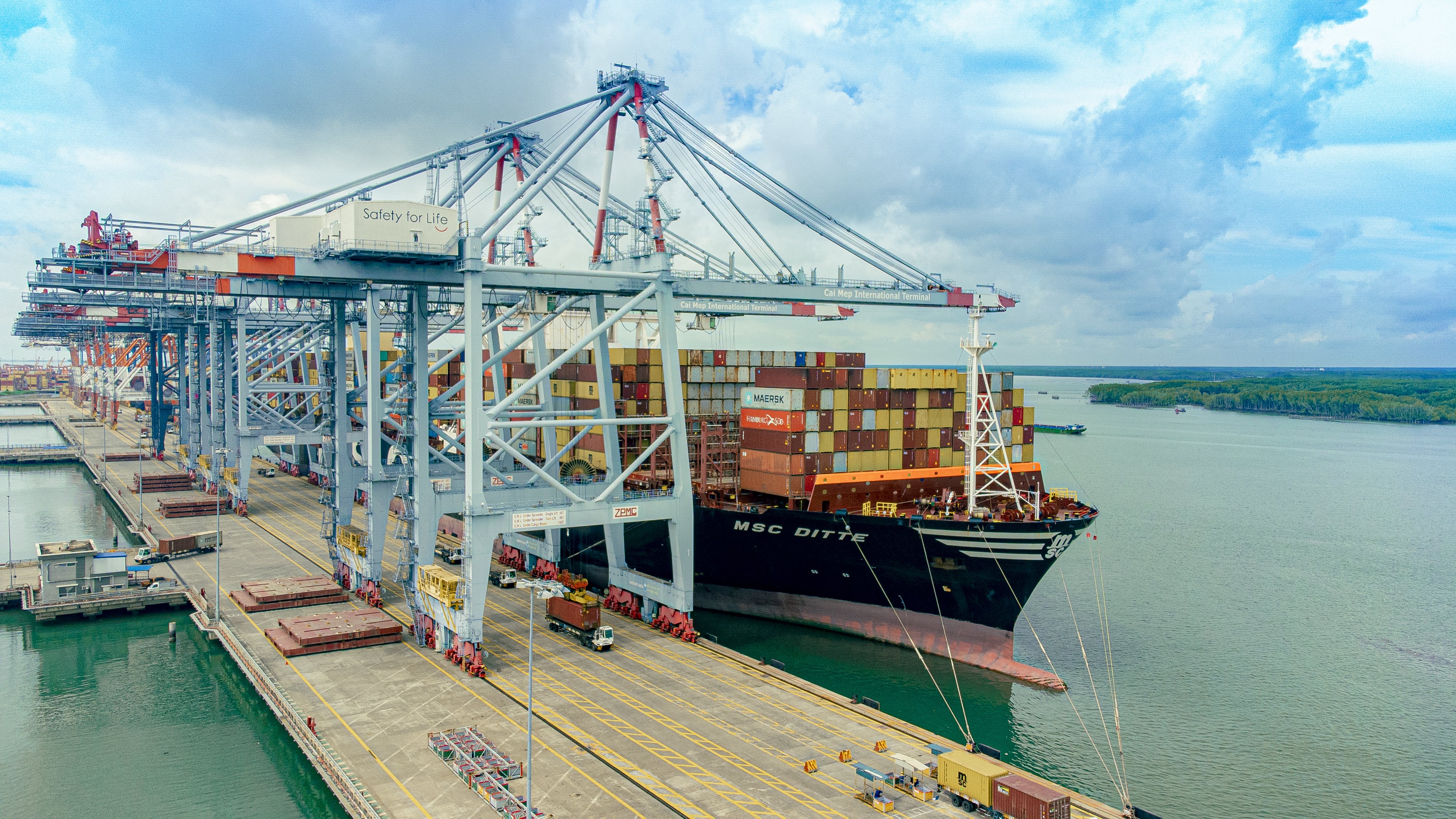 Cụm cảng Cái Mép lọt top 7 cảng container hiệu quả nhất thế giới- Ảnh 1.