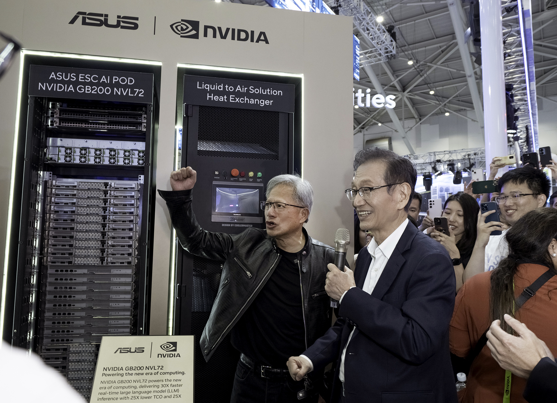 ASUS Presents ESC AI POD With NVIDIA GB200 NVL72 at Computex 2024