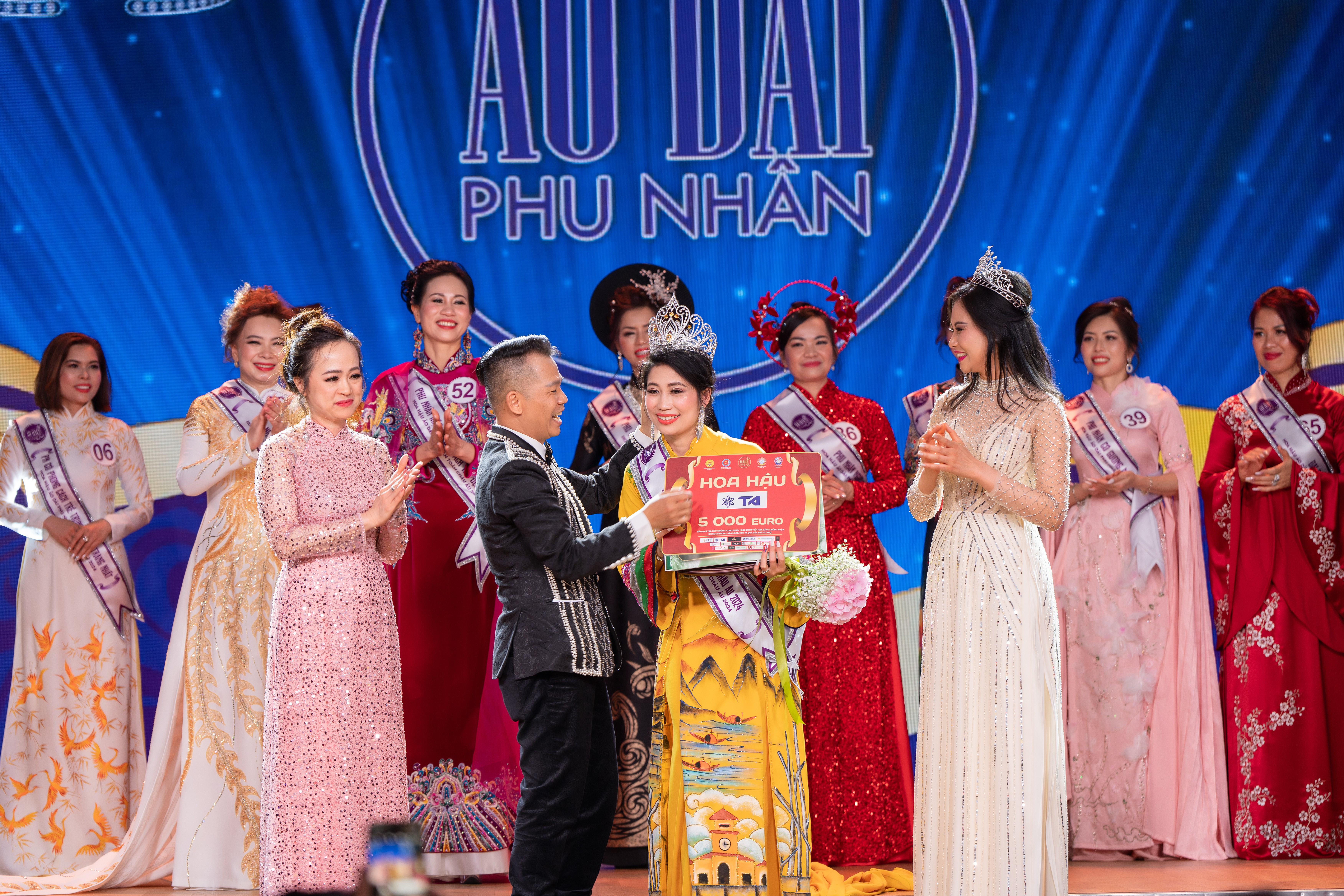 Hoa hậu Đào Kim Thư: Tôi sẽ quảng bá văn hoá áo dài Việt đến bạn bè trên toàn thế giới