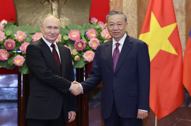 Chủ tịch nước Tô Lâm và Tổng thống Vladimir Putin thông tin về kết quả hội đàm