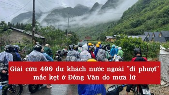 Giải cứu 400 du khách nước ngoài 