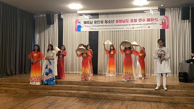 Giao lưu văn hóa gắn kết thanh niên Long An và Chungcheongnam (Hàn Quốc)