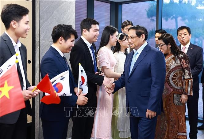 Thủ tướng Phạm Minh Chính: Những gì có lợi cho kiều bào, đất nước và quan hệ Việt Nam – Hàn Quốc thì hết sức làm