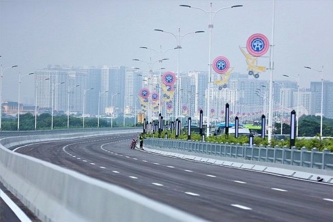 Ý chí chính trị tác động lớn đến thành công đầu tư hạ tầng giao thông Hà Nội