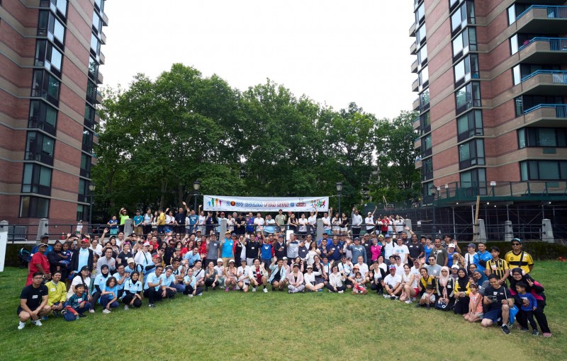 Gần 300 người tham gia giải chạy ASEAN Fun Run tại New York