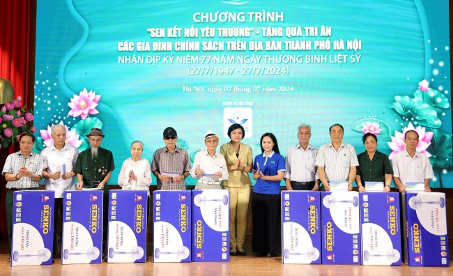 Liên hiệp các tổ chức hữu nghị thành phố Hà Nội tri ân người có công với cách mạng