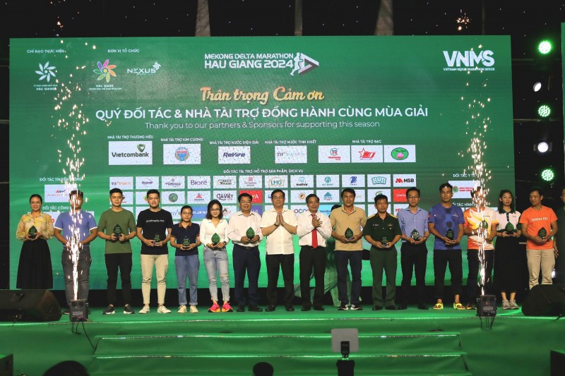 Trên 10.000 vận động viên tham gia Giải Marathon quốc tế tại Hậu Giang