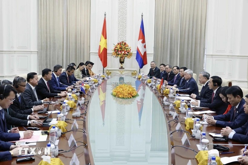 &apos;Chuyến thăm của Chủ tịch nước tới Lào và Campuchia đã thành công về mọi mặt&apos;