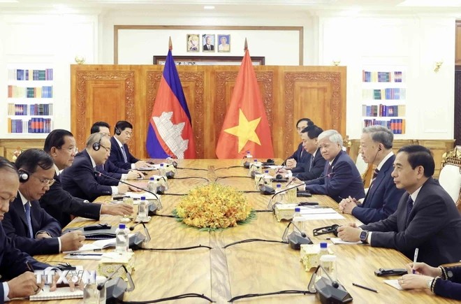&apos;Chuyến thăm của Chủ tịch nước tới Lào và Campuchia đã thành công về mọi mặt&apos;