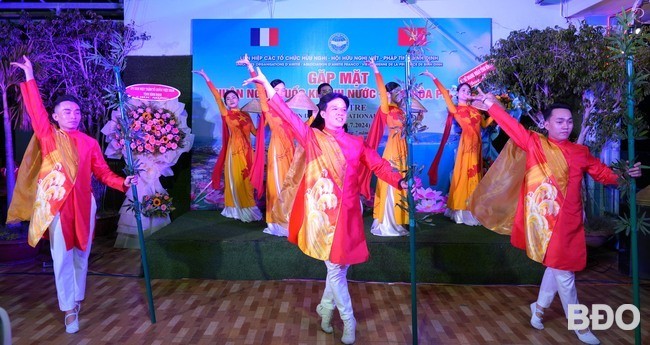 Bình Định tổ chức gặp mặt nhân kỷ niệm 235 năm Quốc khánh nước Cộng hòa Pháp. (Ảnh: Báo Bình Định)
