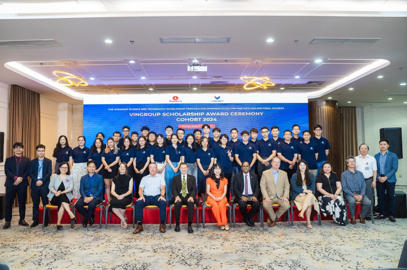 Các sinh viên, học giả Việt Nam nhận Học bổng KHCN Vingroup năm 2024