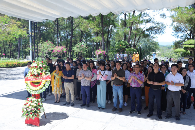 Liên hiệp các tổ chức hữu nghị Việt Nam tặng 2 nhà tình nghĩa cho hộ gia đình chính sách ở Quảng Trị