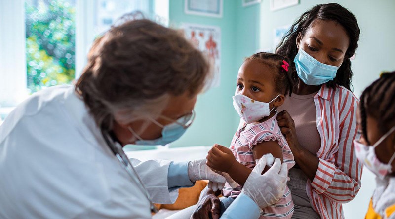 Gần 15 triệu trẻ em chưa được tiêm chủng vaccine thiết yếu