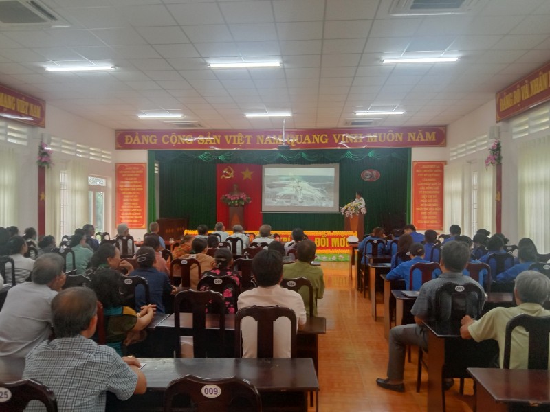 Tuyên truyền biển đảo cho 120 người dân huyện Đất Đỏ, tỉnh Bà Rịa – Vũng Tàu