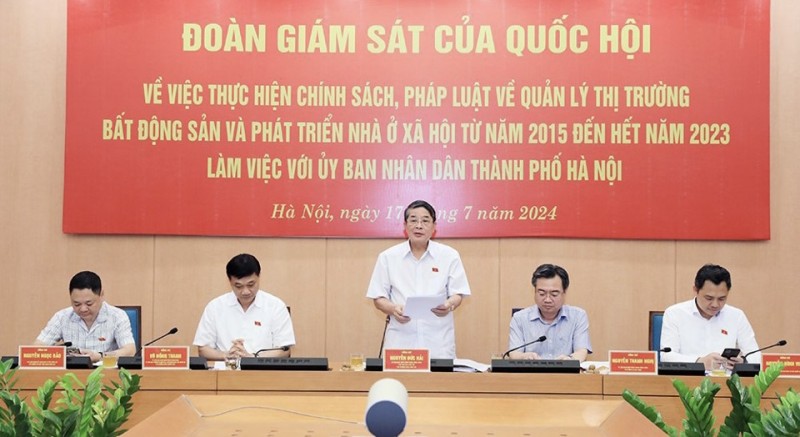 Phó Chủ tịch Quốc hội Nguyễn Đức Hải - Trưởng đoàn giám sát chủ trì buổi làm việc (Ảnh: T.L)