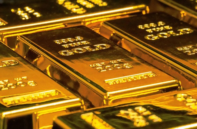 Giá vàng "trượt" khỏi mốc quan trọng