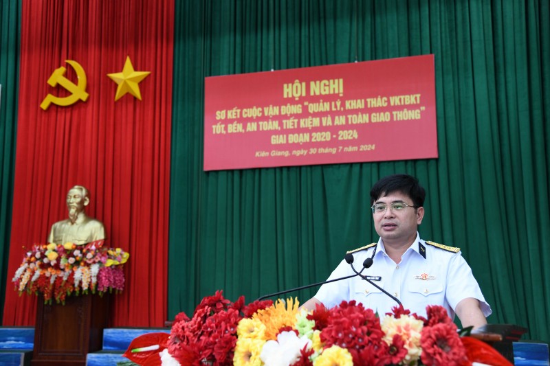 Đại tá Trịnh Xuân Tùng phát biểu