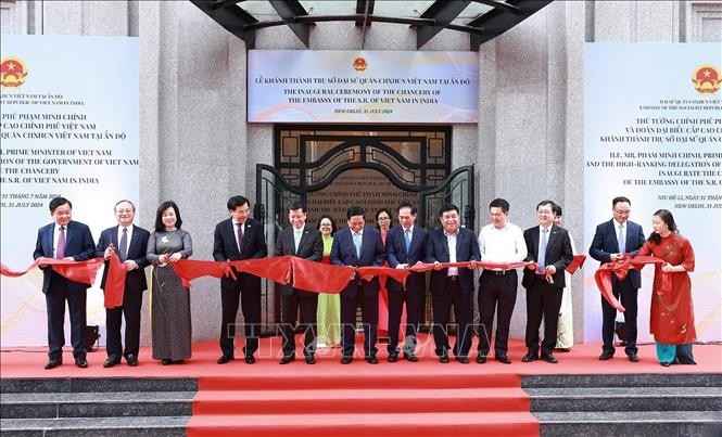 Thủ tướng Phạm Minh Chính: Đại sứ quán cần quan tâm đến kiều bào bằng những hành động cụ thể, thiết thực